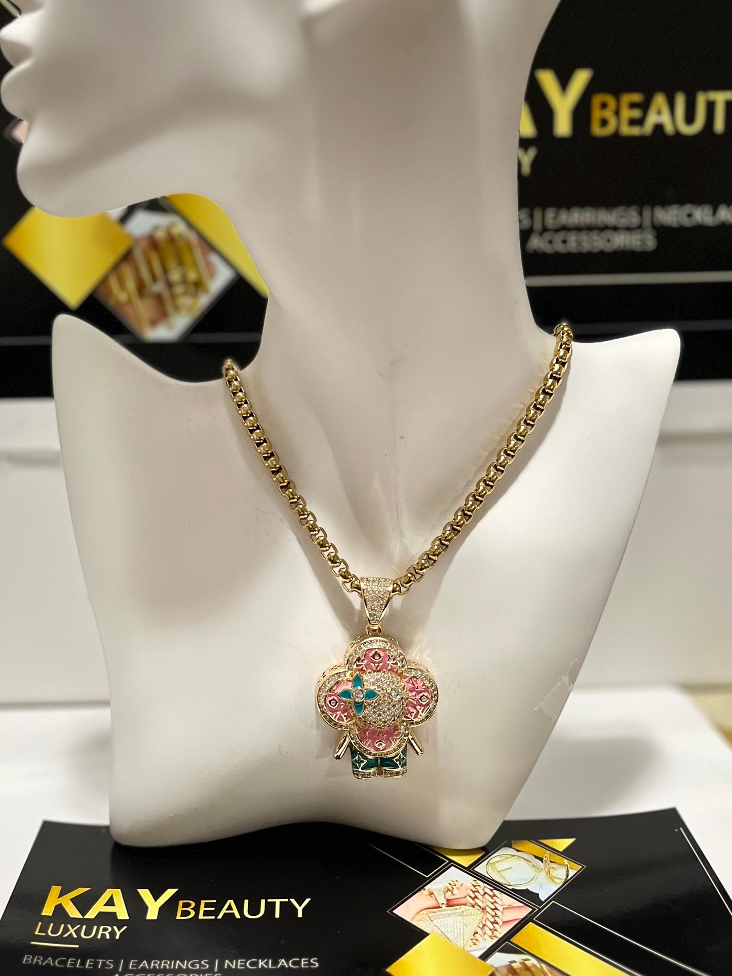 Pink Design Pendant Necklace