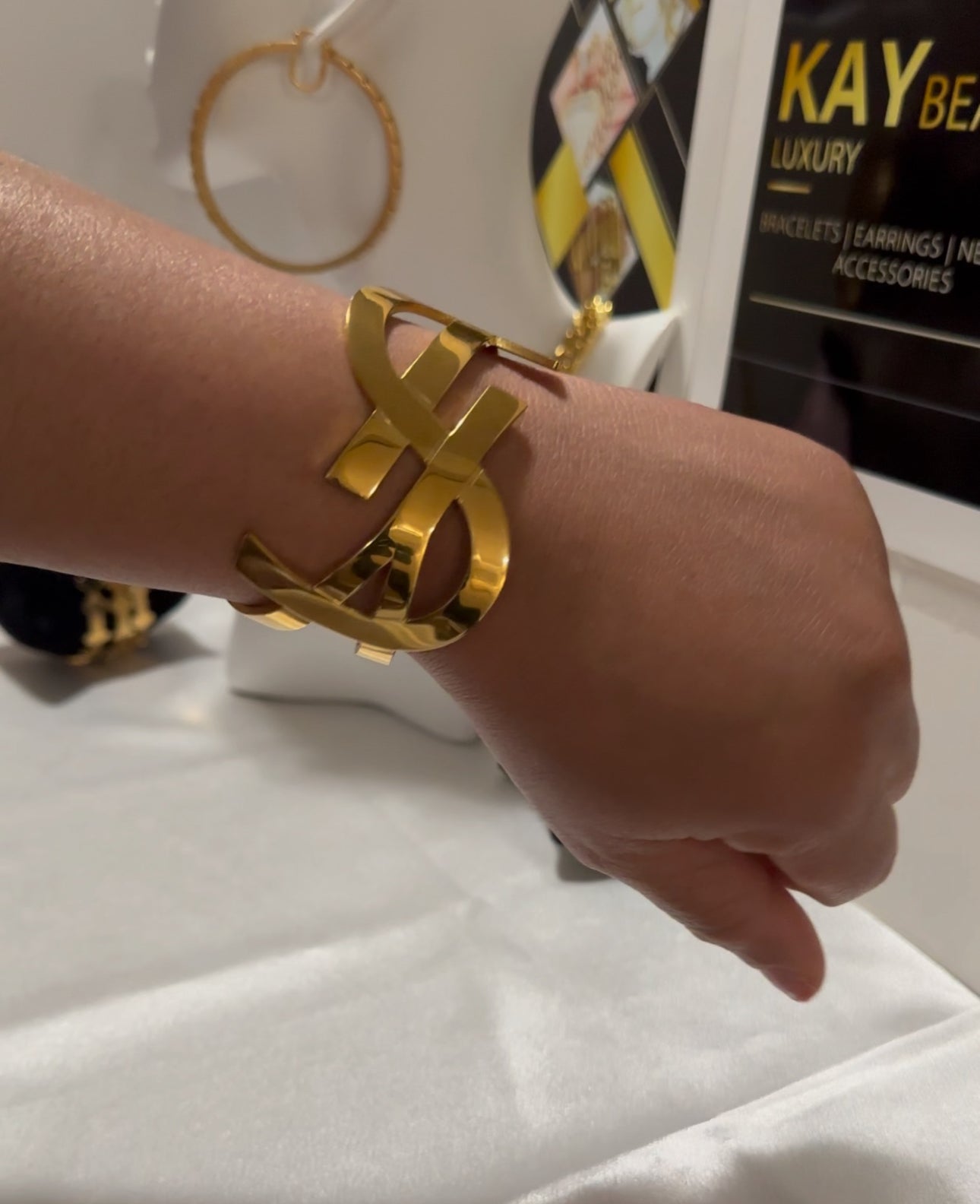 Y Bracelet