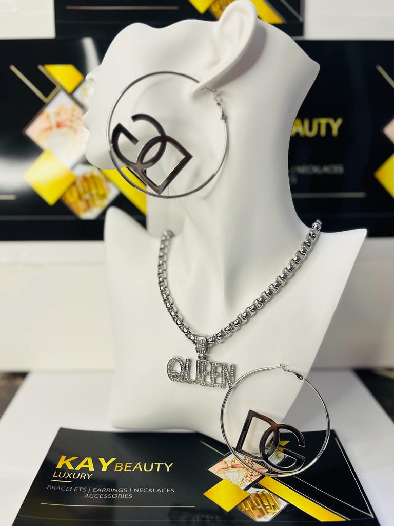 QUEEN Pendant NECKLACE