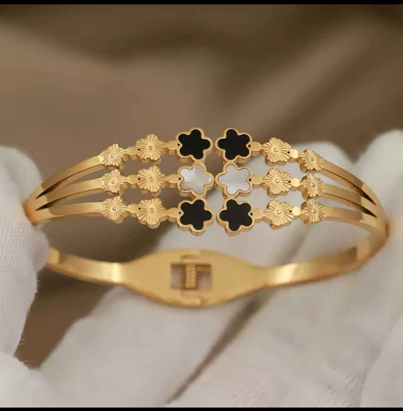 Flower Bracelet
