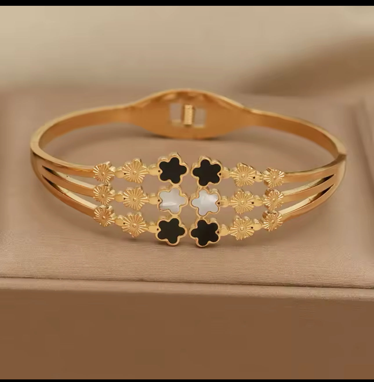 Flower Bracelet