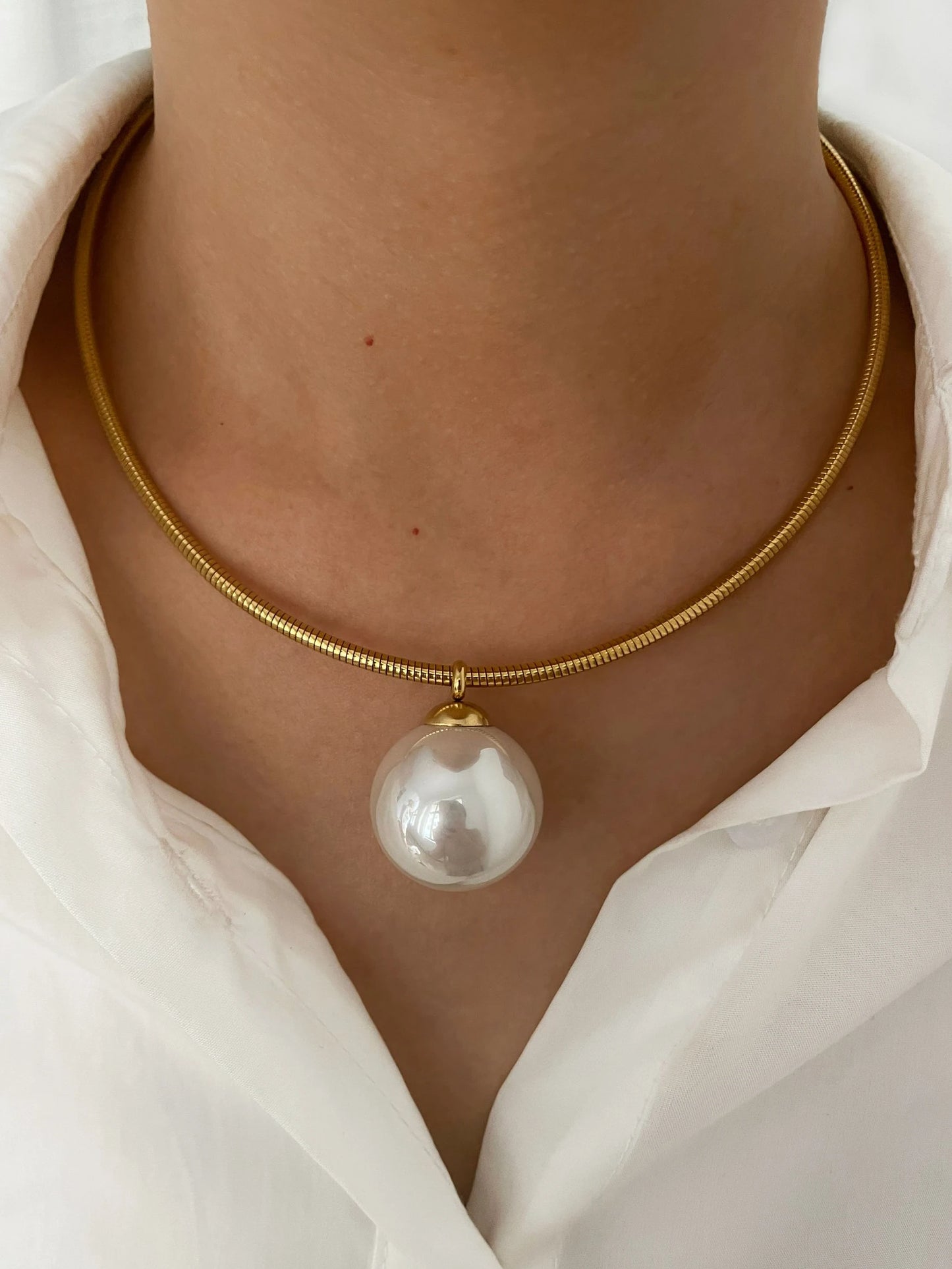Pearl Pendant Necklace