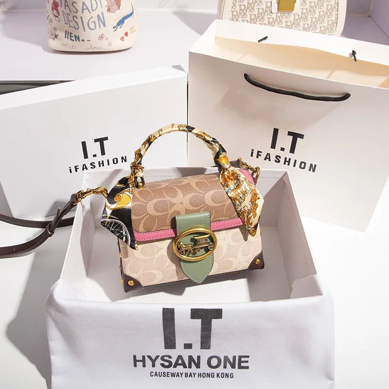 High-end carriage crossbody bag