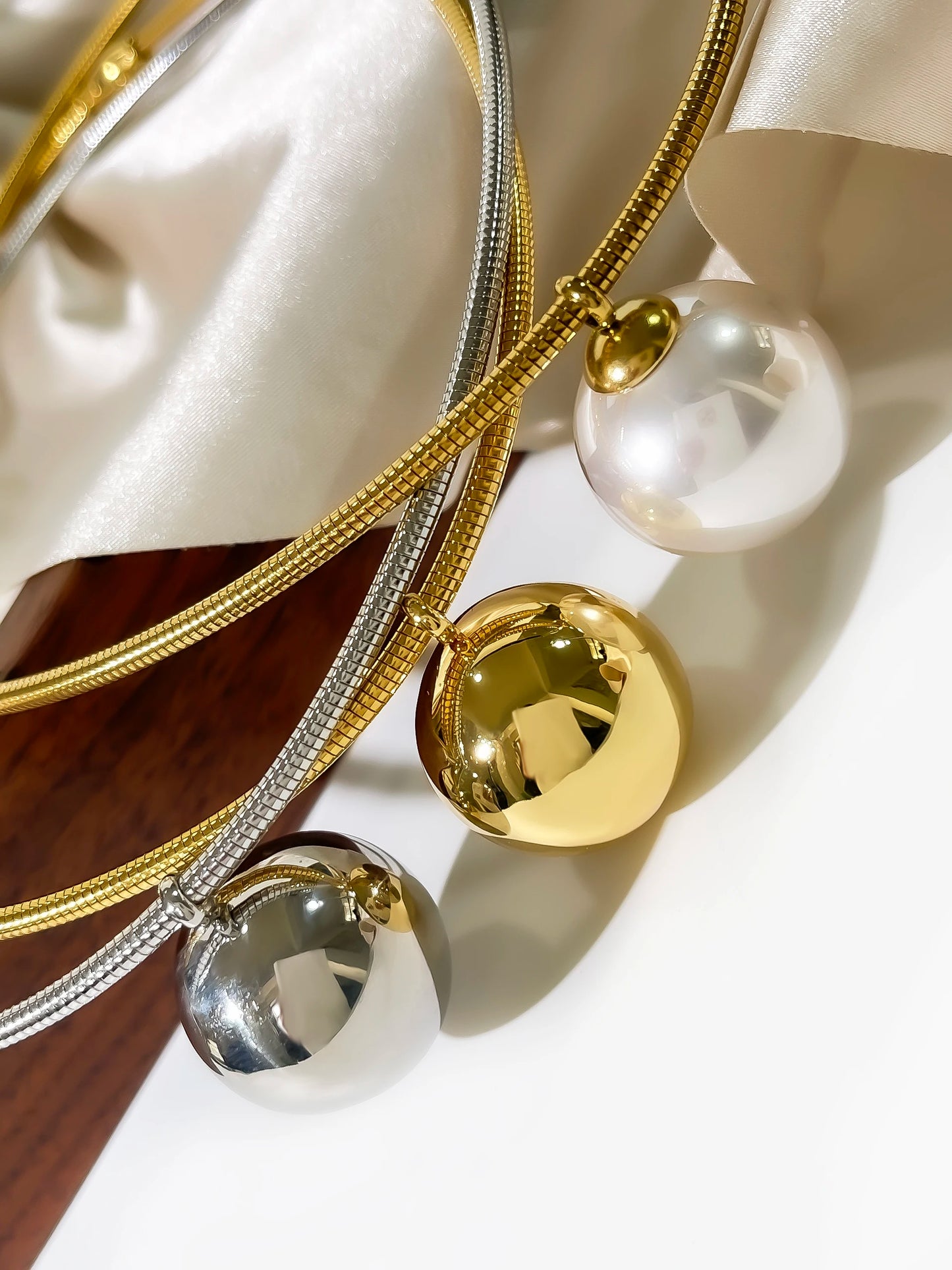 Pearl Pendant Necklace
