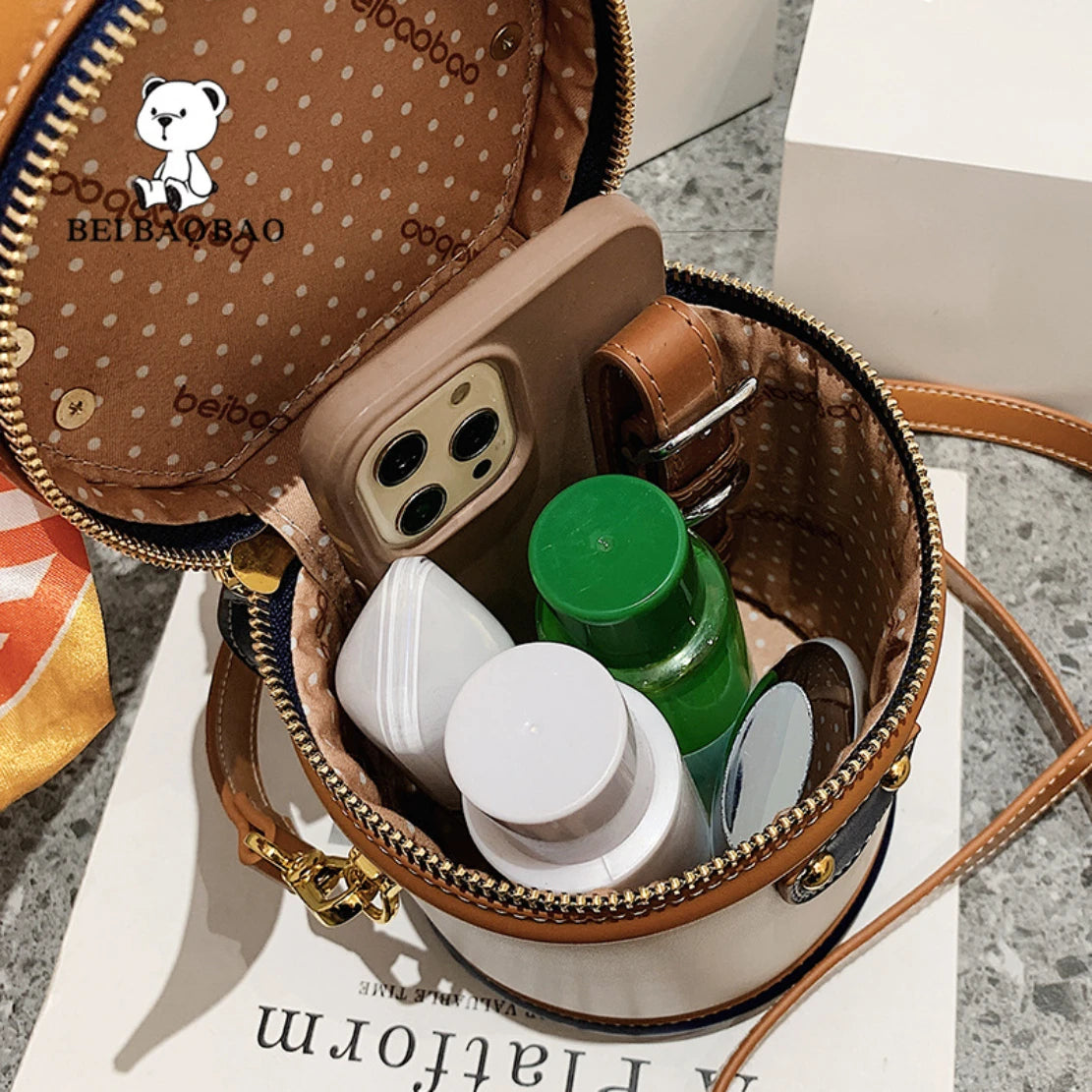 Bucket bag