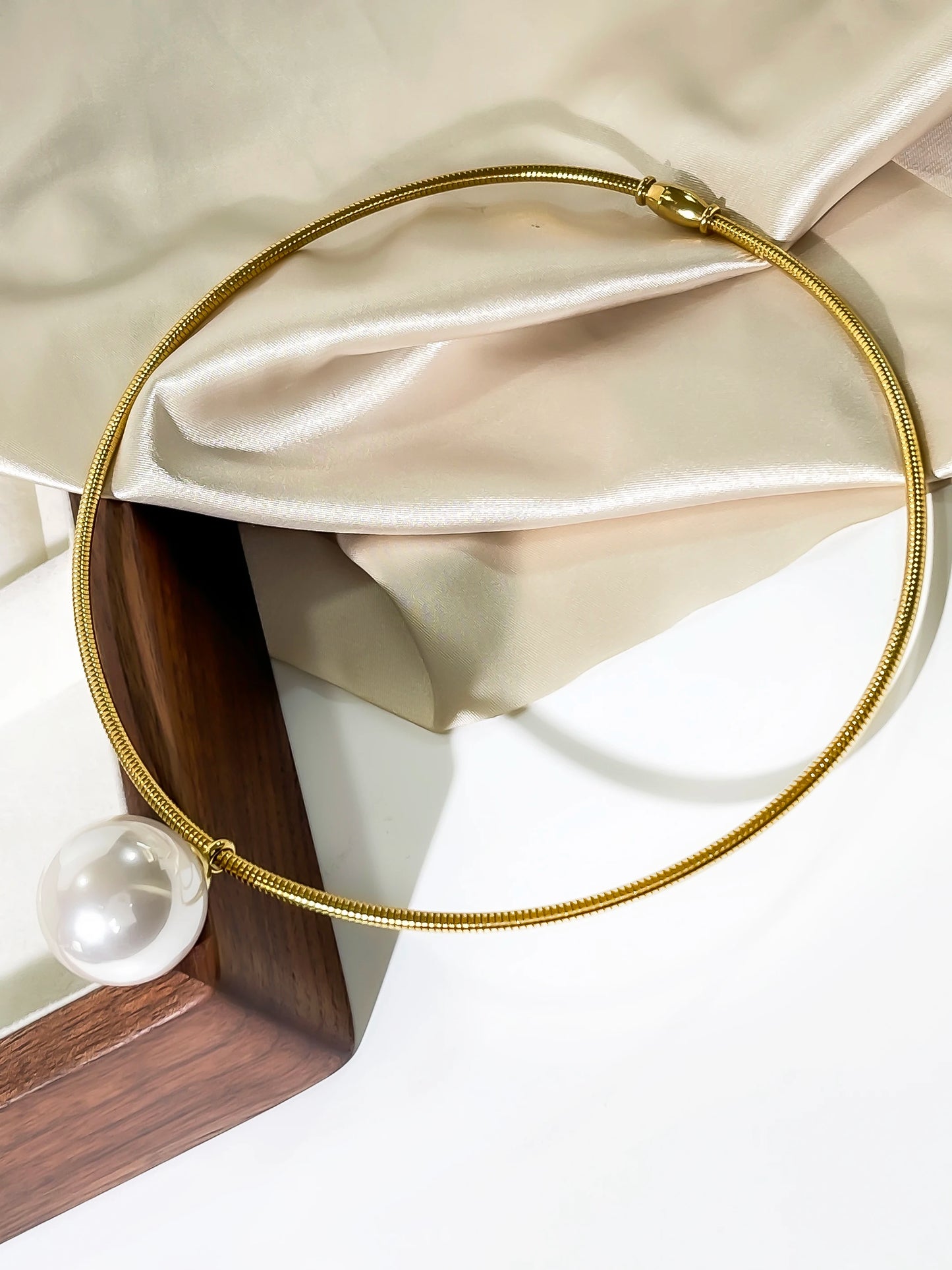 Pearl Pendant Necklace