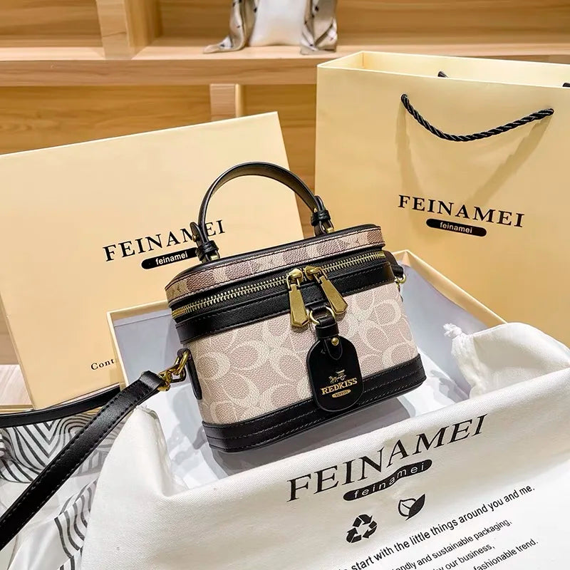 High-end carriage crossbody bag