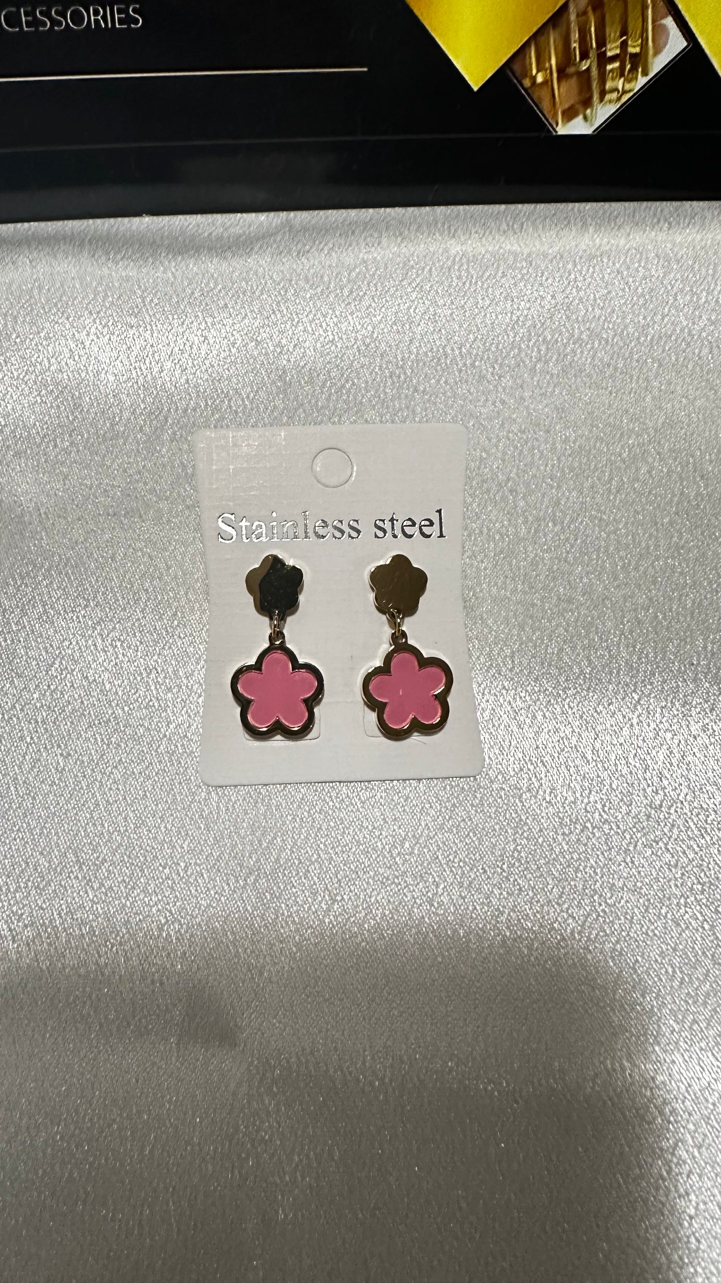 Leaf / flower earrings