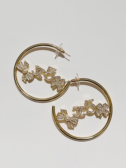 FLOWER HOOP EARRINGS