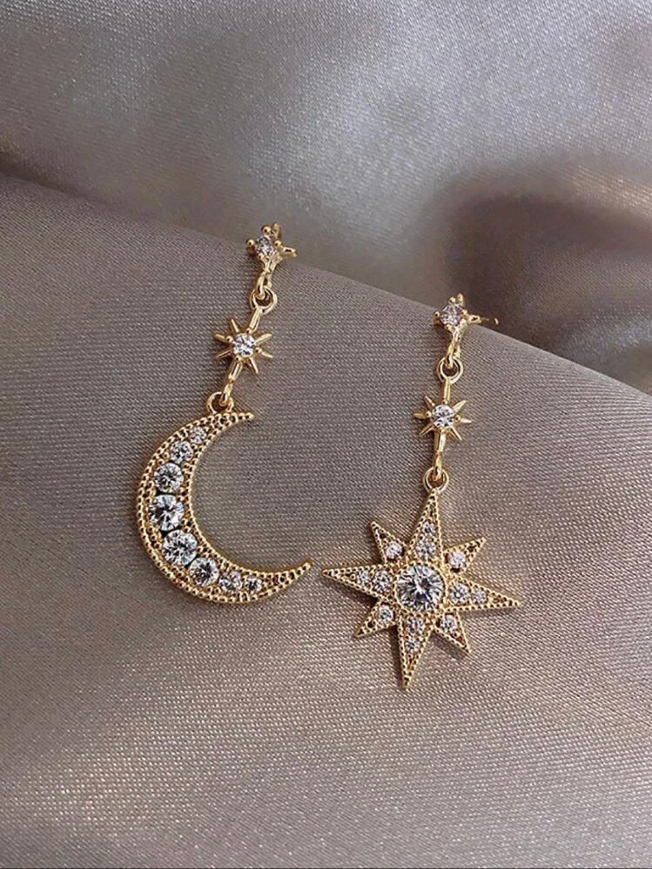 Rhinestone Moon & Star Earrings - KAY BEAUTY